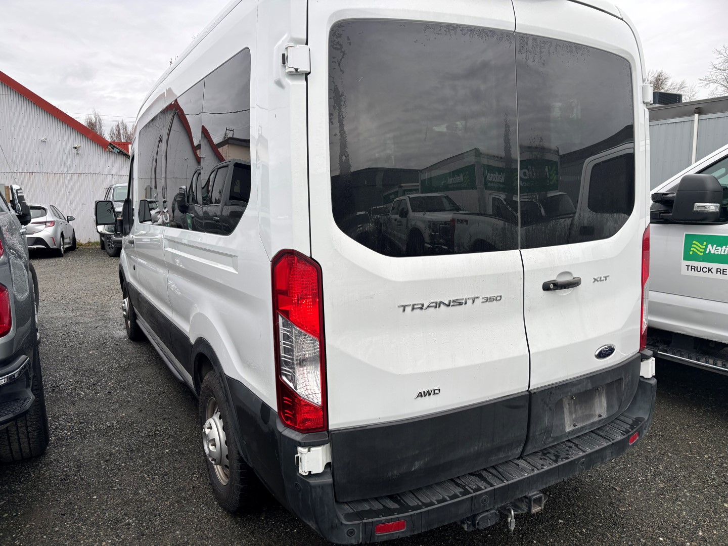 Ford Transit-350